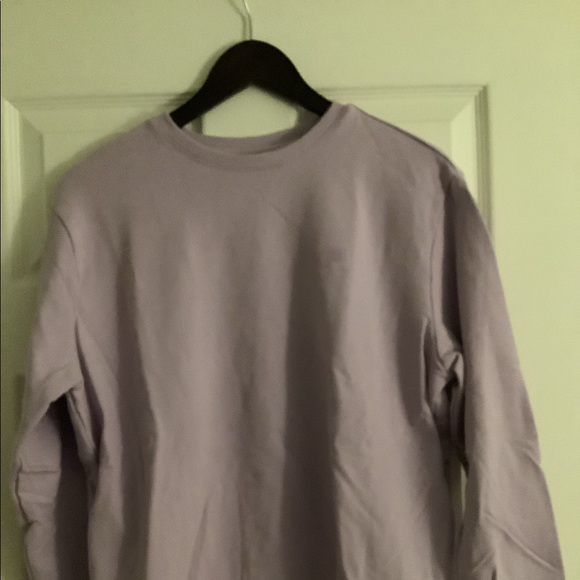 COPY - Women’s Fila Sweatshirt - Picture 4 of 4